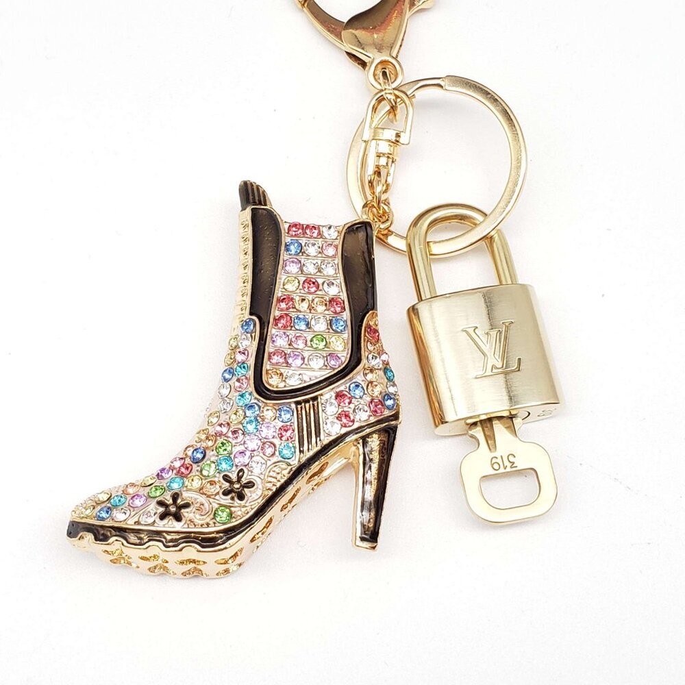 LV Gold Padlock & Key 🔒 Authentic Louis Vuitton Bag Unbranded Shoe Charm - Picture 2 of 8